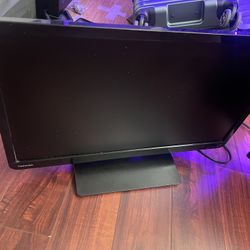 LG TV 24”