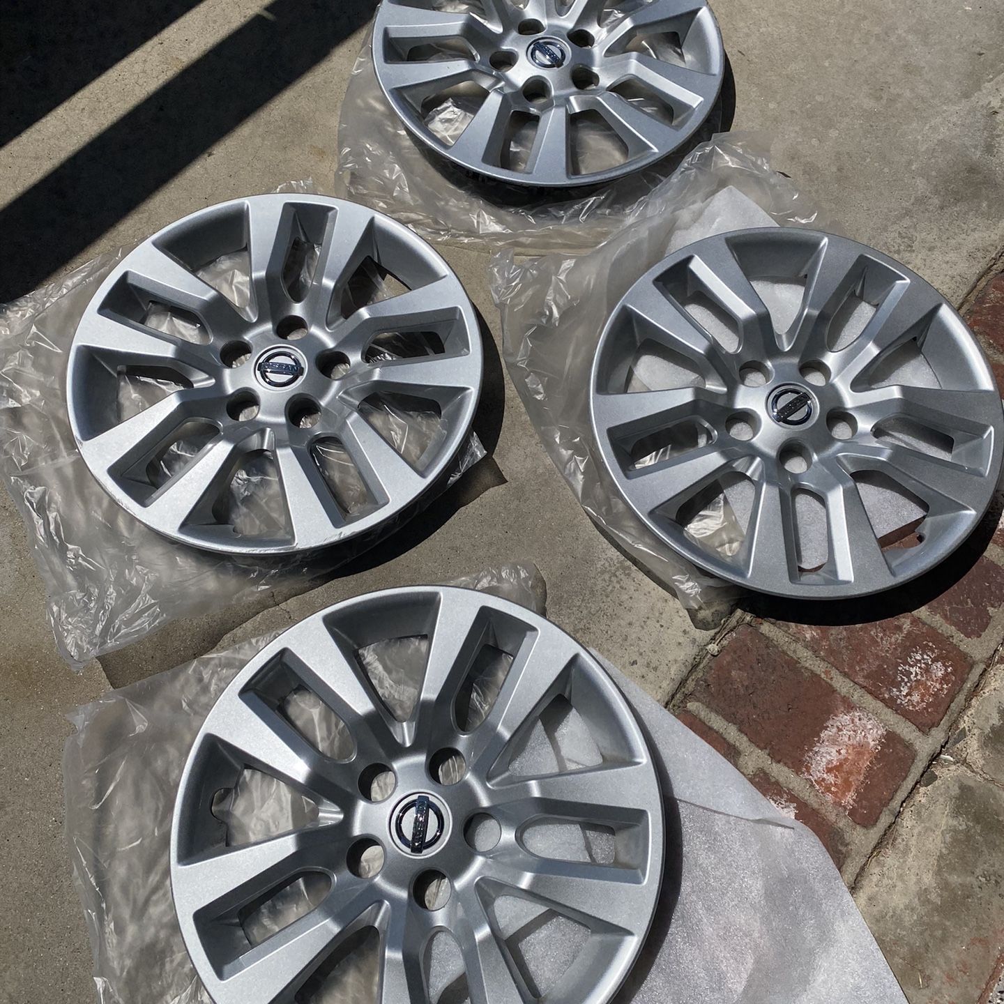 2015 nissan altima hubcaps near cheap me