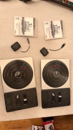 2 dj hero sets