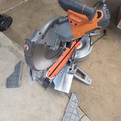 Ridgi 12 in miter saw new no disc $220 Price FIRM/ Nueva no trae el disco precio FIRME $220