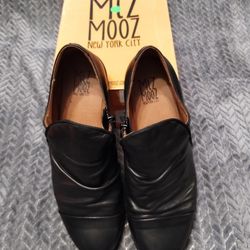Miz Mooz Lilith, Size 11, Black Ankle Boot
