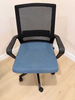 Neo Chair Blue Mesh Office Chair