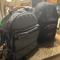 Great Deal 2 Perf Condition Hiking Backpacks Lowepro And Tamrac