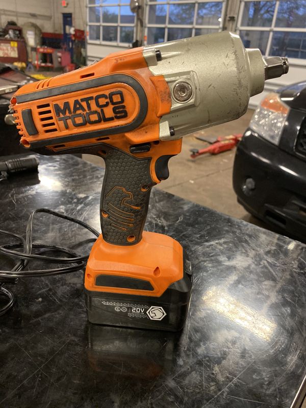 Matco 1/2 Inch Impact Gun 1400 FT LBS for Sale in Hanover Park, IL