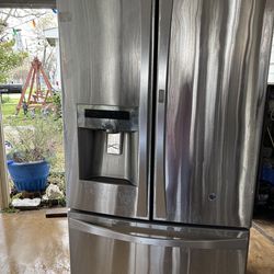 Kenmore Fridge, Cools Great, Asking $700 Or Best Offer