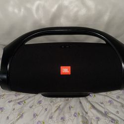 JBL BOOMBOX