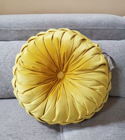NEW 16" Round Mustard Yellow Decorative Pillow