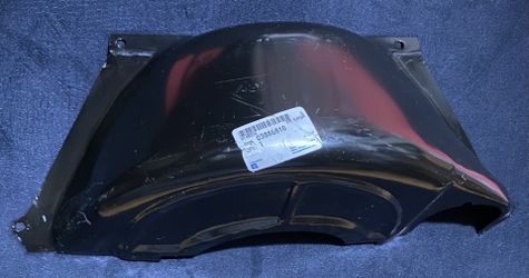 Flexplate and flywheel dust cover