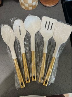 Brand new Cream and gold utensils