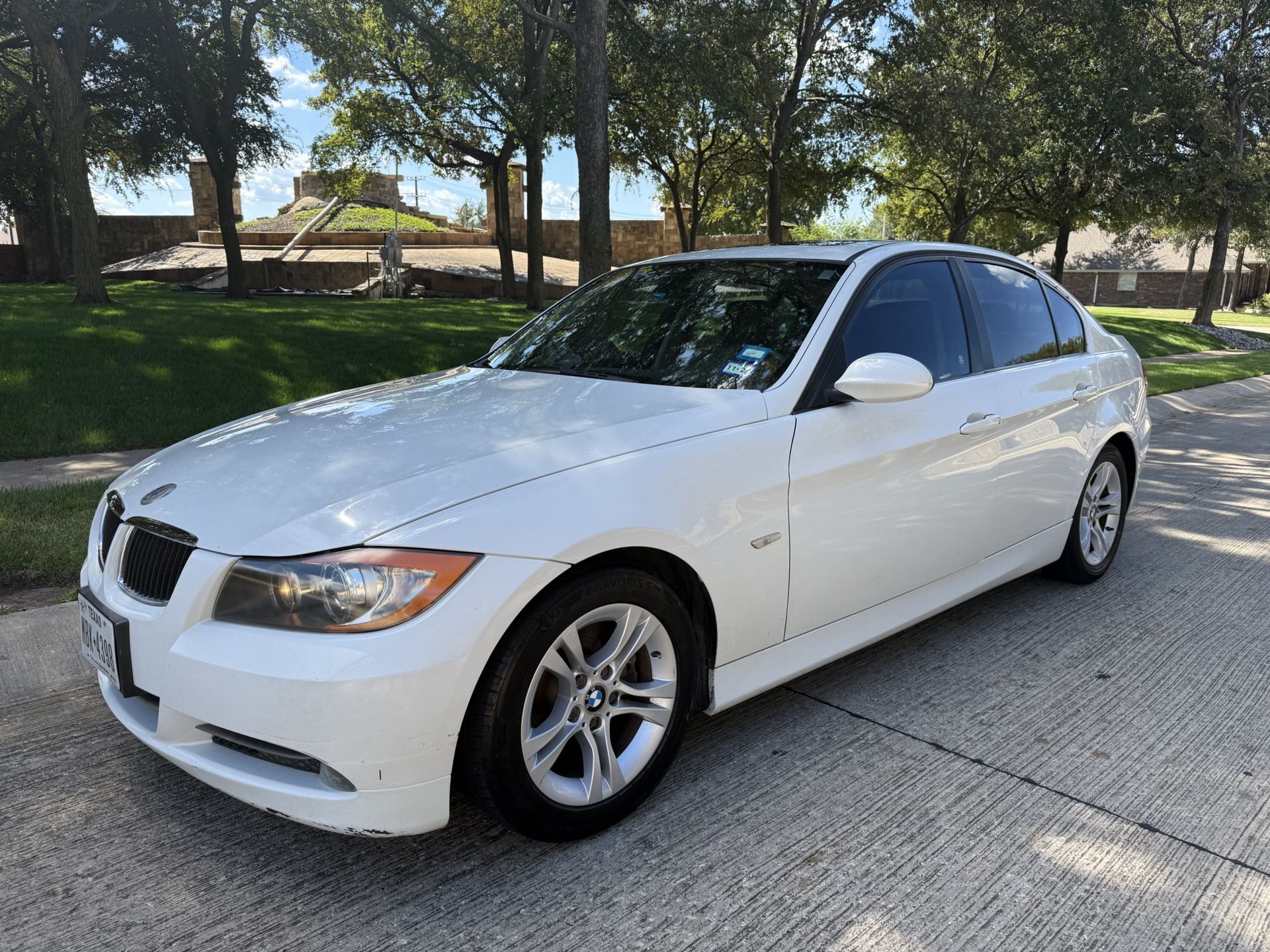 2009 BMW 328i 4dr automatic ice cold AC runs and drives perfect 170k miles all highway 