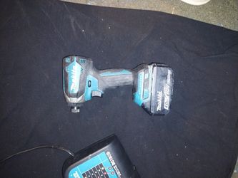 Makita XDT13