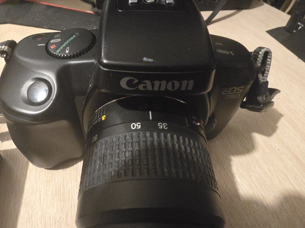 2x Canon Cameras and 3x Lenses