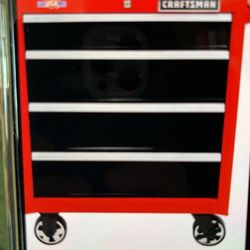 Craftsman 26” Wide 4 drawer rolling tool Cabinete .  All steel  in great condition; asking $ 200.00 (now on Sale at Home Depot For 250 + Tax)