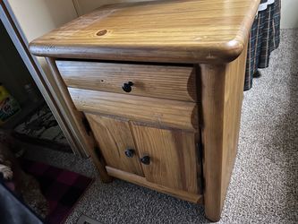 End table. Dresser.