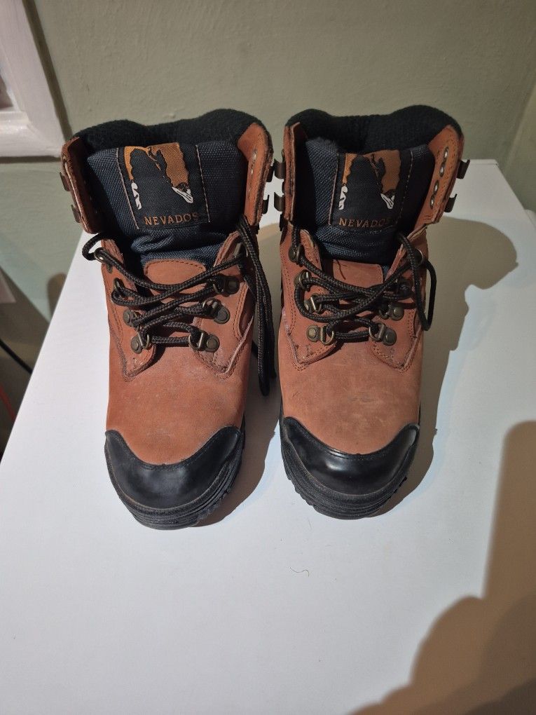 Nevados Womens Boots