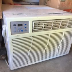 General Electric air conditioner 24,500 BTU