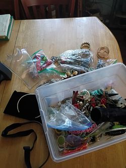 Tub full of assorted jewelry found cleaning out a storage locker not my sort of thing 75th Ave Indian School no offers no trades serious buyers only p