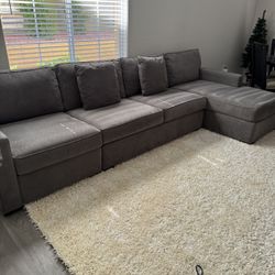 Sectional sofa ( No Delivery Available ) 