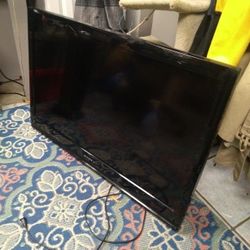 DYNEX 37" LCD HDTV