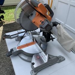 Ridgid model R4120 miter saw 12 inch15 amp has laser