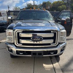 2012 Ford E-350 Super Duty
