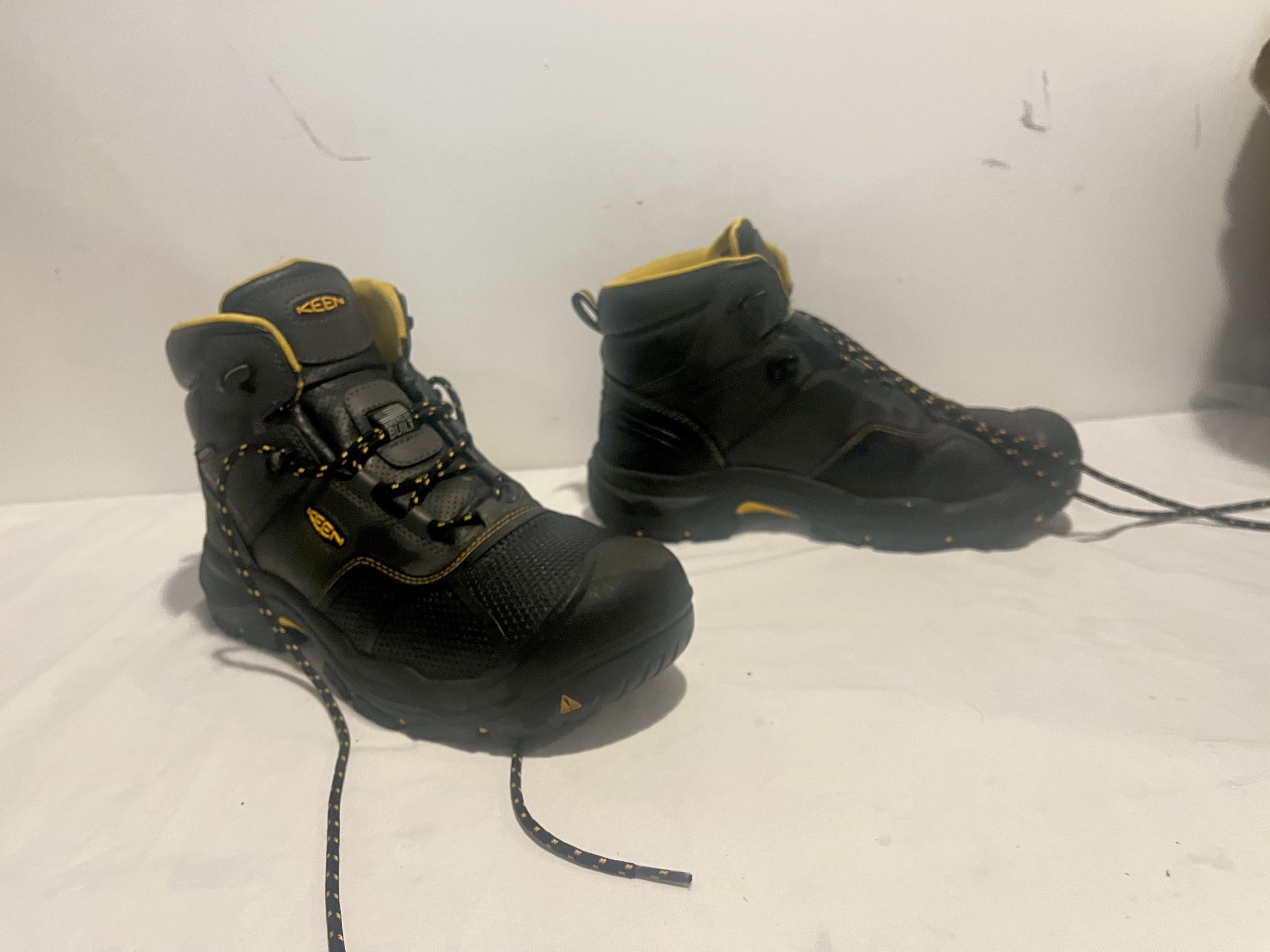 Keen Utility Steel Toe Boots ASTM F2413-18 Black Mens Size 10.5 EE