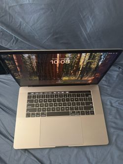 2019 MacBook Pro Touch Bar / 15 Inch
