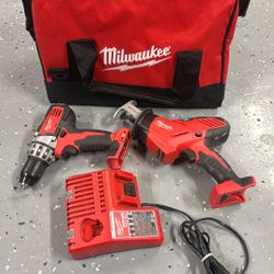 Milwaukee Drill Havkzall And Charger. 