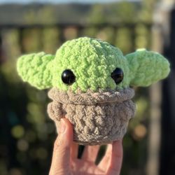 Baby Yoda 👽 Handmade 🧶 Crochet 🧶 Plushie 