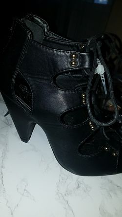 Black laced booties/heels