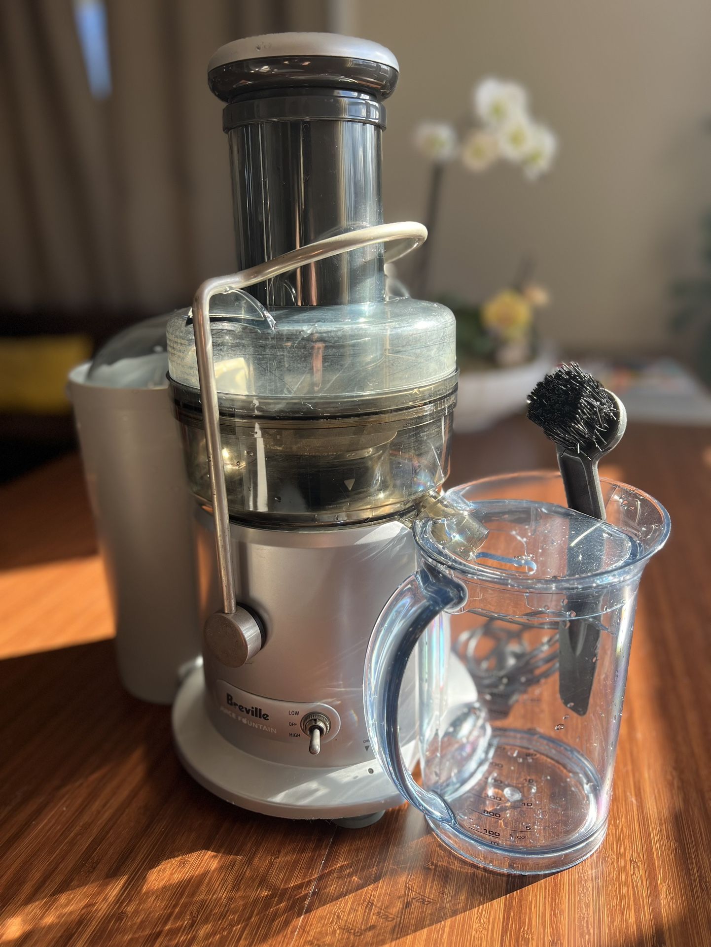EXCELLENT Breville JUICE FOUNTAIN PLUS JE98XL Centrifugal Juicer Stainless Steel