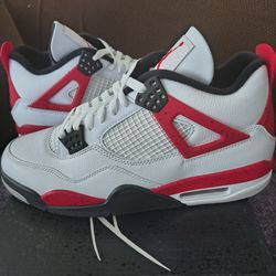 Jordan 4 red cement size 10 (NO TRADES PRICE IS FIRM)