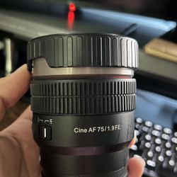 75mm Rokinon 1.9T Cine AF Lens (Sony E Mount)