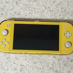 Nintendo Switch Lite Handheld Console Yellow Repair or part  Only