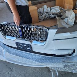 Lincoln Aviator Front Bumper 2020–2024 OEM – Pristine White Metallic