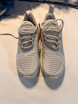 Women’s Nike Air 270