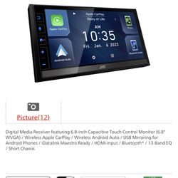 Digital Media Receiver featuring 6.8-inch Capacitive Touch Control Monitor (6.8" WVGA) / Wireless Apple CarPlay / Wireless Android Auto / USB Mirrorin