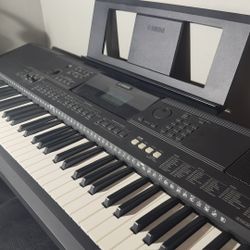 PIANO YAMAHA PSR-EW400