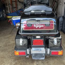 1984 Kawasaki Voyager