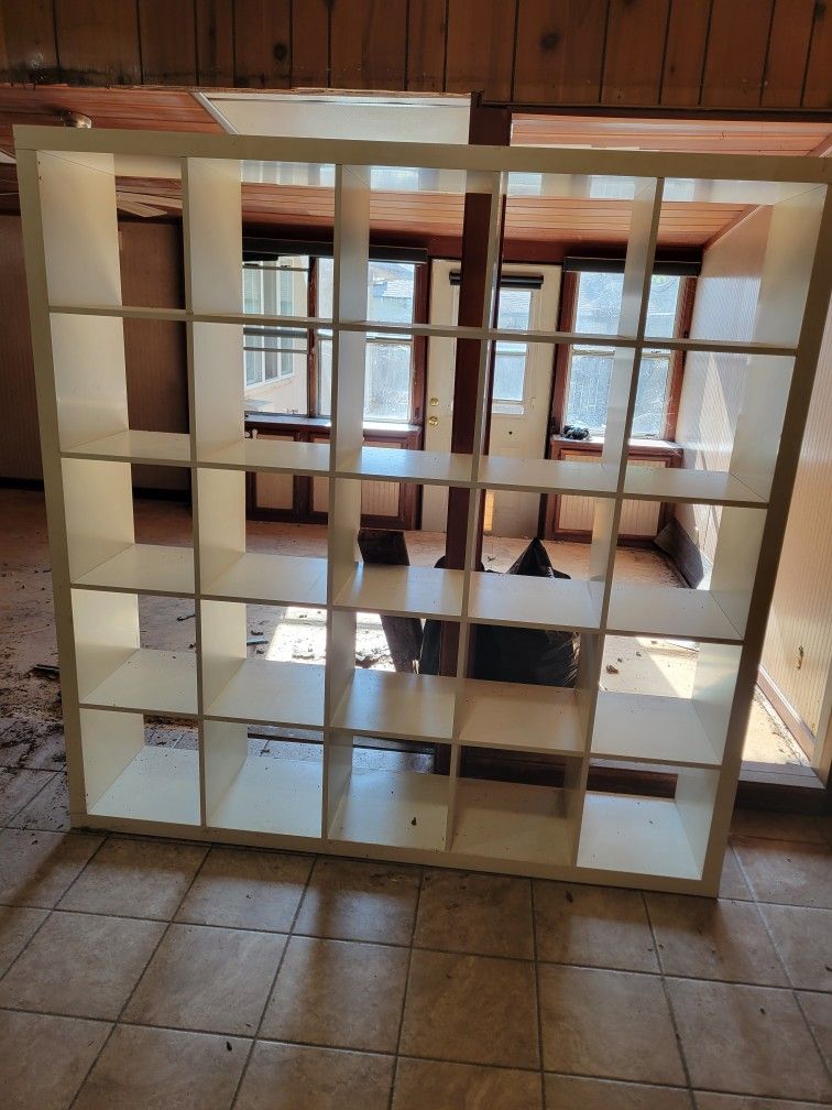 Cube Storage Unit
