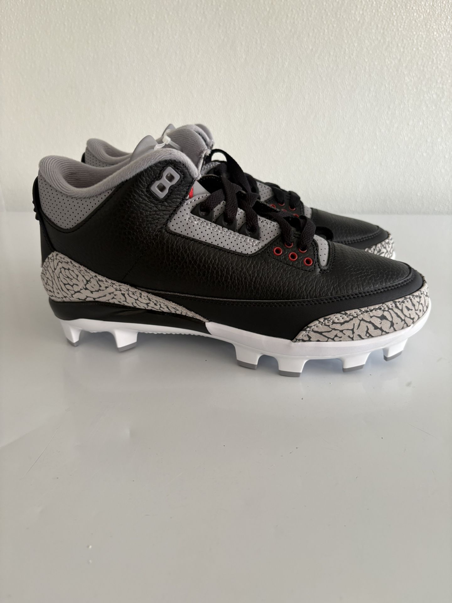 Jordan Cleats Size 8.5 (new)