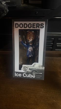 Ice cube Bobblehead