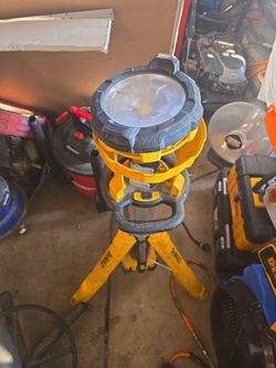 Dewalt stand alone light