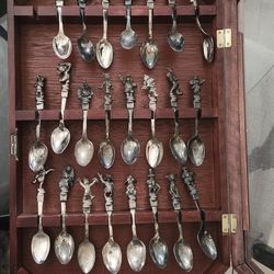 NE Collectors Society Disney Spoons With Display Case