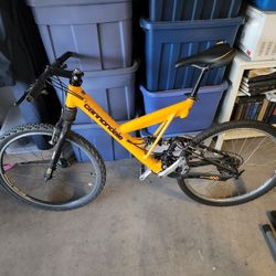 Cannondale Super V 900 Mountain Bike - Mango