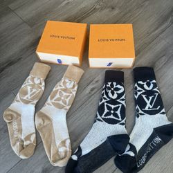 Louis Vuitton Socks Black White Beige Medallion Monogram M Cashmere Size 9