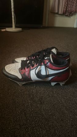 Jordan 1 Low football cleats