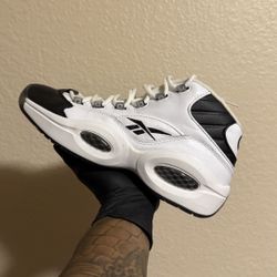 Reebok Questions Mids