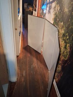 96x48 foldable whiteboard with hardware