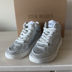 Steve Madden Rhinestone Shoes Size 8.5